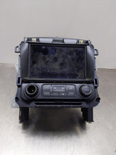 Load image into Gallery viewer, Radio Chevrolet Tahoe 2015 - NW401769