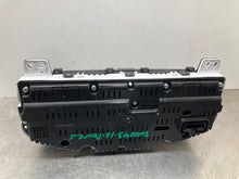 Load image into Gallery viewer, Speedometer Cluster Ford Taurus 2016 - NW403710