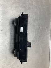 Load image into Gallery viewer, Temperature Controls Ford Explorer 2017 - NW398706