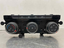 Load image into Gallery viewer, Temperature Controls Volkswagen Tiguan 2019 - NW398868