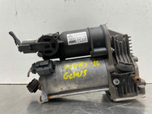 Load image into Gallery viewer, SUSPENSION AIR COMPRESSOR PUMP Gl350 Gl450 Gl550 GL63 12-19 - NW392029