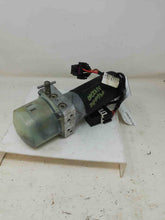 Load image into Gallery viewer, CONVERTIBLE TOP MOTOR Beetle 2003 03 2004 04 2005 05 06 07 08 09 10 - NW50253