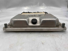 Load image into Gallery viewer, ECU ECM COMPUTER Volkswagen Beetle 2004 04 2005 05 Auto - NW62669