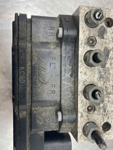 Load image into Gallery viewer, ABS ANTI-LOCK BRAKE PUMP HONDA HR-V 2016 16 - NW407150