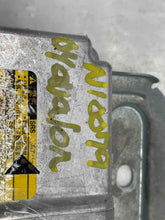 Load image into Gallery viewer, AIR BAG CONTROL MODULE COMPUTER Toyota Avalon 02 03 04 - NW38009