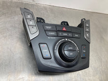 Load image into Gallery viewer, Temperature Controls Hyundai Santa Fe 2019 - NW409500
