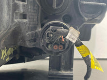 Load image into Gallery viewer, Headlight Lamp Assembly Hyundai Santa Fe 2019 - NW409516