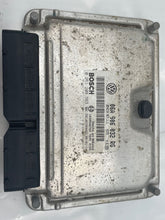 Load image into Gallery viewer, ECU ECM COMPUTER Volkswagen beetle 2005 05 Auto - NW62682