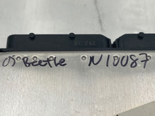 Load image into Gallery viewer, ECU ECM COMPUTER Volkswagen beetle 2005 05 Auto - NW62682