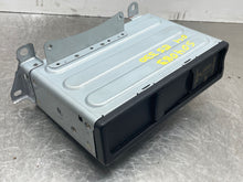 Load image into Gallery viewer, CD Changer Lexus ES300 ES330 2002 02 2003 03 2004 04 2005 05 2006 06 - NW409794