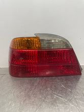 Load image into Gallery viewer, TAIL LIGHT LAMP ASSEMBLY BMW 740i 740il 750il 99 00 01 Left - NW554025
