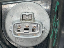 Load image into Gallery viewer, OUTER TAIL LIGHT LAMP QX60 2016 16 2017 17 2018 18 2019 19 Right - NW499373