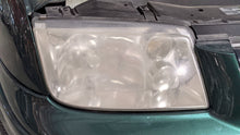 Load image into Gallery viewer, HEADLIGHT LAMP ASSEMBLY Jetta Jetta III Jetta IV 1999-2002 Right - NW411099