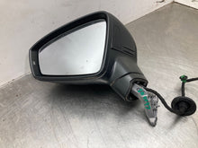 Load image into Gallery viewer, Side View Door Mirror Volkswagen Tiguan 2020 - NW411409