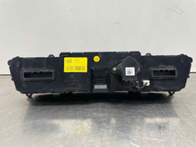 Load image into Gallery viewer, Temperature Controls Hyundai Genesis 2015 - NW100329