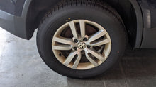 Load image into Gallery viewer, WHEEL RIM Tiguan 12-17 16x6-1/2 ALLOY - NW412902