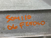 Load image into Gallery viewer, RADIATOR Ford F250SD Pickup F350SD Pickup 2006 06 2007 07 - NW412702