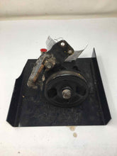 Load image into Gallery viewer, POWER STEERING PUMP INFINITI I30 MAXIMA 95 96 97 - 04 - NW163328