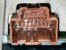 Load image into Gallery viewer, RADIO AMPLIFIER Cadillac SRX 2013 13 2014 14 - NW413358