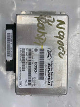 Load image into Gallery viewer, TRANSFER CASE CONTROL MODULE COMPUTER LR4 Range Rover Rover Sport 10-13 - NW37152