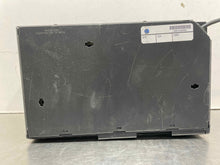 Load image into Gallery viewer, CD CHANGER Jaguar XJ8 XK8 2000 00 01 02 03 04 05 06 - NW413996