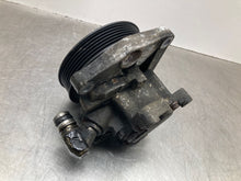 Load image into Gallery viewer, POWER STEERING PUMP Mercedes-Benz E320 E350 E500 E55 2006 06 - NW414082