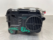 Load image into Gallery viewer, THROTTLE BODY Vw Beetle Jetta Rabbit 05 - 07 - NW414109