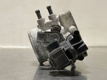 Load image into Gallery viewer, THROTTLE BODY Magentis Optima Sonata 01 02 03 04 - 07 - NW178035