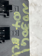 Load image into Gallery viewer, Body control computer Mercedes E320 E350 E55 E280 2005 05 2006 06 2007 07 - NW34932