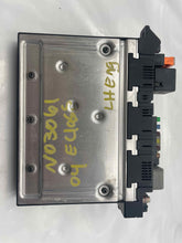 Load image into Gallery viewer, SIGNAL ACTIVATION CONTROL MODULE COMPUTER E320 E350 E500 E55 04 05 06 - NW34835