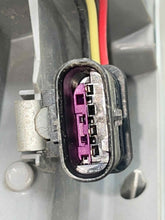 Load image into Gallery viewer, Tail Lamp Light Buick Enclave 2016 - NW414430