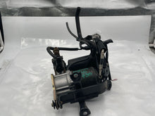 Load image into Gallery viewer, Suspension Air Compressor Pump LEXUS LS430 2003 - NW8356
