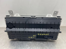 Load image into Gallery viewer, Speedometer Cluster Land Rover LR4 2016 - NW415836