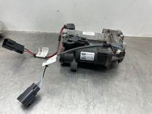 Load image into Gallery viewer, SUSPENSION AIR COMPRESSOR PUMP LR3 LR4 Range Rover Sport 05-16 - NW415193