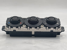 Load image into Gallery viewer, REAR TEMPERATURE CONTROLS Land Rover LR3 LR4 2005-2014 - NW415571