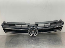 Load image into Gallery viewer, Grille Volkswagen Touareg 2011 - NW415561