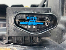 Load image into Gallery viewer, Radiator Fan Assembly Volkswagen Touareg 2011 - NW415391