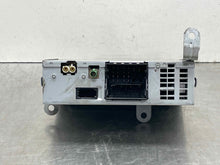 Load image into Gallery viewer, RADIO RECEIVER A4 A6 S4 S6 Touareg 10 11 12 13 14 15 16 17 - NW415740