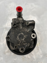 Load image into Gallery viewer, POWER STEERING PUMP Audi A4 A5 S4 S5 09 10 11 12 - NW162993