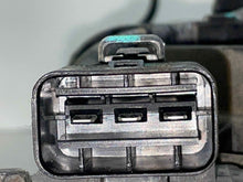 Load image into Gallery viewer, RADIATOR FAN ASSEMBLY Tucson Sportage 2014 14 2015 15 2016 16 - NW415389