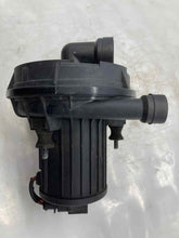 Load image into Gallery viewer, AIR INJECTION PUMP SMOG Audi TT A4 A6 Golf Toureg Jetta 00 01 02 03 04 05 - 09 - NW7983