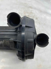Load image into Gallery viewer, AIR INJECTION PUMP SMOG Audi TT A4 A6 Golf Toureg Jetta 00 01 02 03 04 05 - 09 - NW7983