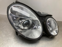 Load image into Gallery viewer, HEADLIGHT LAMP ASSEMBLY E320 E350 E500 E55 03 04 05 06 Right - NW417454