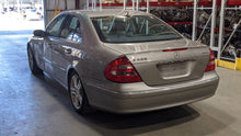 Load image into Gallery viewer, CARRIER ASSEMBLY E320 E350 E500 E55 04 05 06 AWD - NW417368