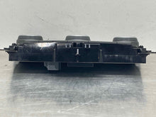 Load image into Gallery viewer, Temperature Controls Land Rover Evoque 2016 - NW502004