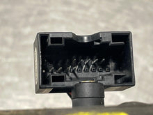 Load image into Gallery viewer, SIDE VIEW DOOR MIRROR C230 C240 C280 C32 C320 C350 C55 01-07 Left - NW243326