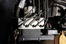 Load image into Gallery viewer, ABS PUMP Mercedes C240 C230 C32 2001 01 2002 02 - NW1972