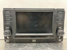 Load image into Gallery viewer, RADIO VOLKSWAGEN GOLF 2017 17 - NW418103