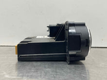 Load image into Gallery viewer, Temp Climate AC Heater Control Audi TT 2000 00 2001 01 2002 02 2003 03 04 05 06 - NW417959