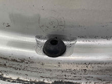 Load image into Gallery viewer, WHEEL Audi TT 2000 00 2001 01 2002 02 2003 03 04 05 06 17x7.5 5 Spoke - NW418283